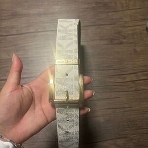 Michael kors belt